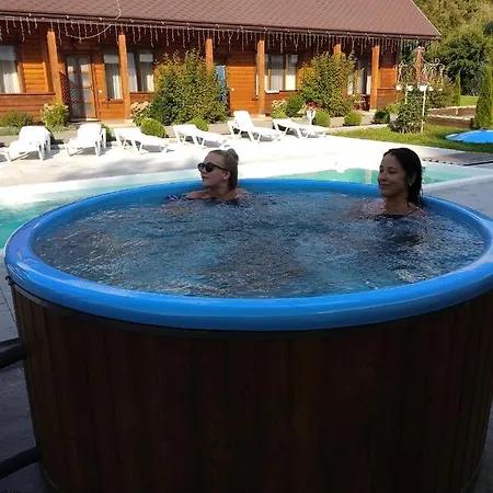 Karpatska Forel Hotell *