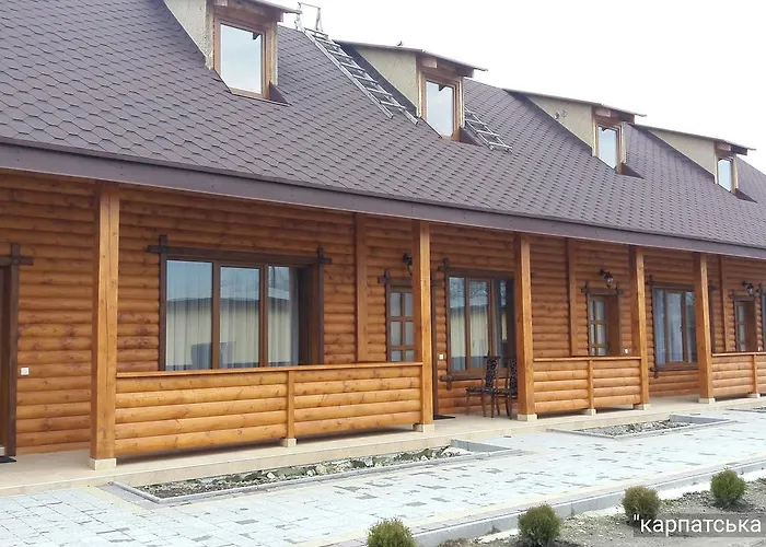 Karpatska Forel 酒店 *